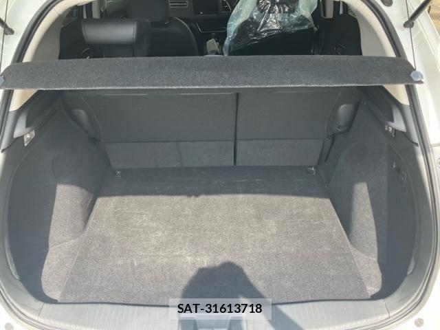 Honda VEZEL 2018-03 8317861-14