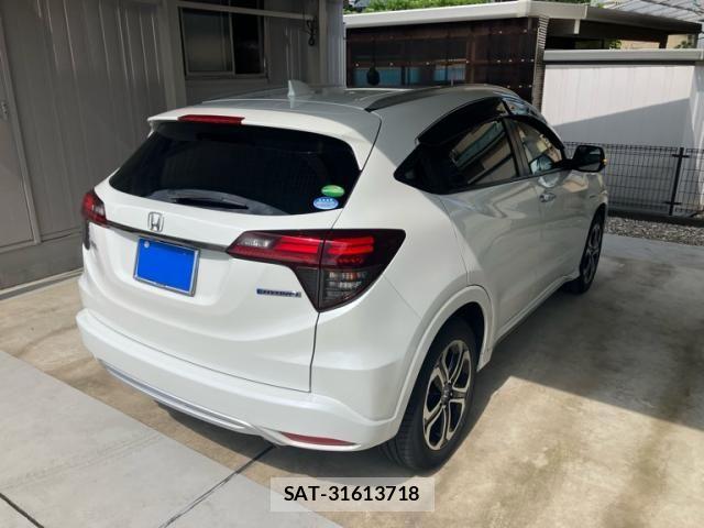 Honda VEZEL 2018-03 8317861-2