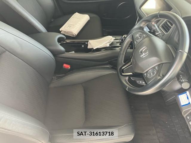 Honda VEZEL 2018-03 8317861-5