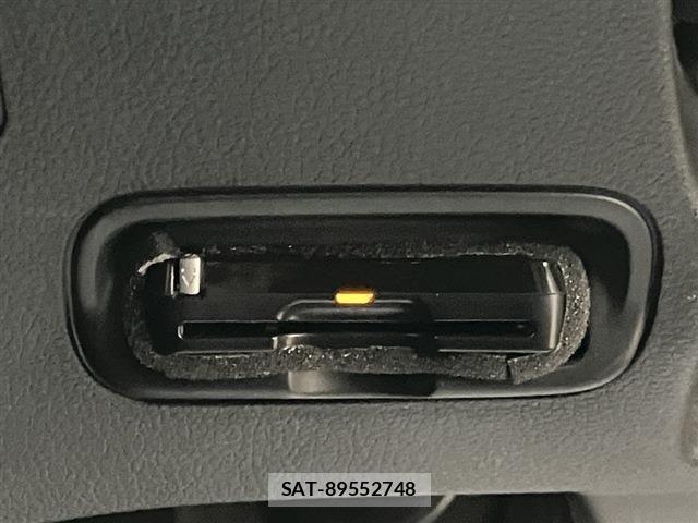 Honda VEZEL 2016-01 8317854-14