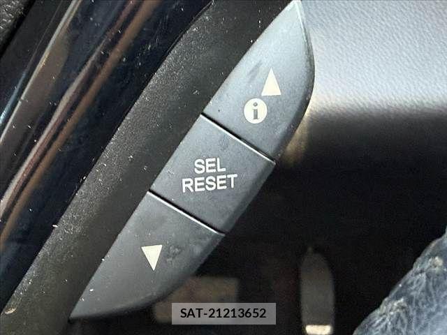 Honda VEZEL 2015-04 8317868-28