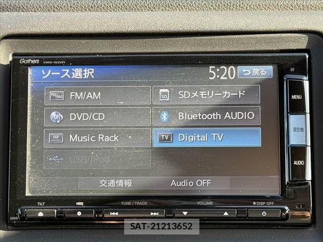 Honda VEZEL 2015-04 8317868-5