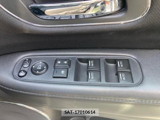 Honda VEZEL 2014-07 8317865-15