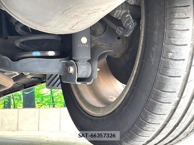 Honda VEZEL 2014-10 8317867-19