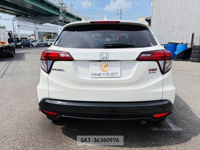 Honda VEZEL 2016-06 8317855-17