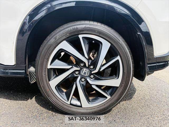 Honda VEZEL 2016-06 8317855-27