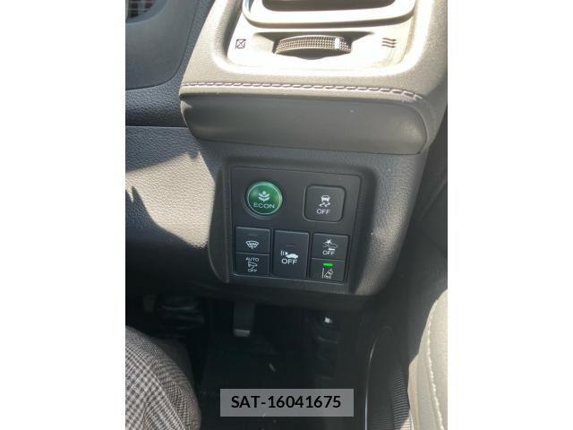 Honda VEZEL 2016-06 8317864-17