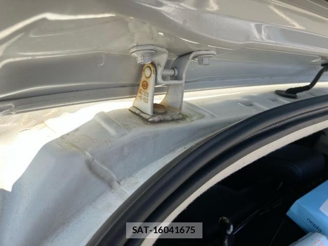 Honda VEZEL 2016-06 8317864-24