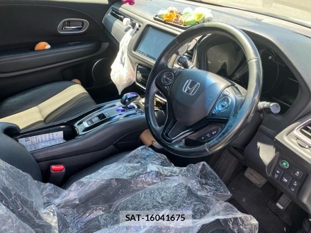Honda VEZEL 2016-06 8317864-7