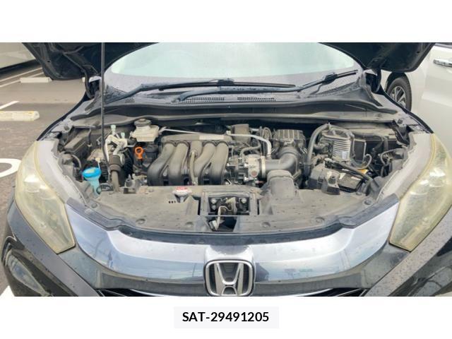 Honda VEZEL 2014-03 8317863-13