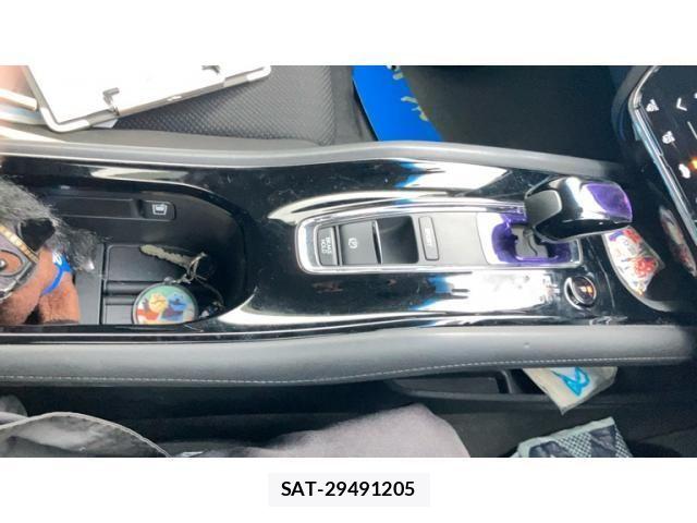 Honda VEZEL 2014-03 8317863-22