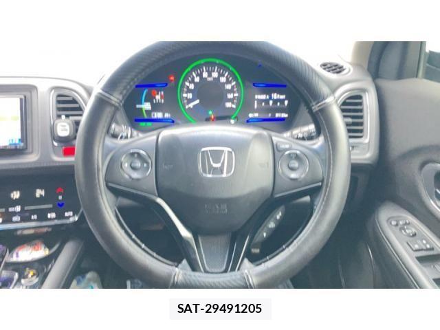 Honda VEZEL 2014-03 8317863-23