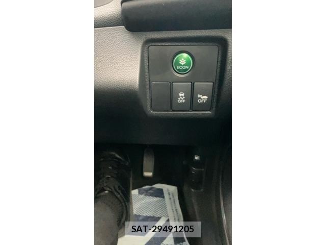 Honda VEZEL 2014-03 8317863-25