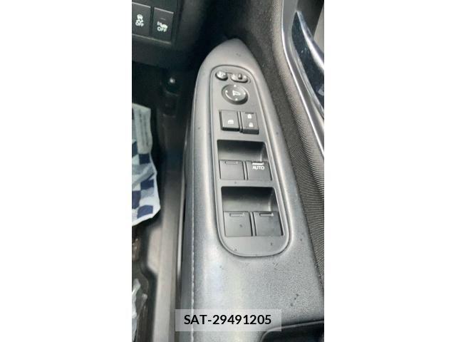 Honda VEZEL 2014-03 8317863-26