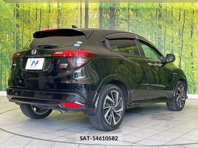 Honda VEZEL 2018-07 8317852-16