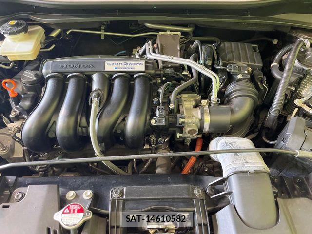 Honda VEZEL 2018-07 8317852-18
