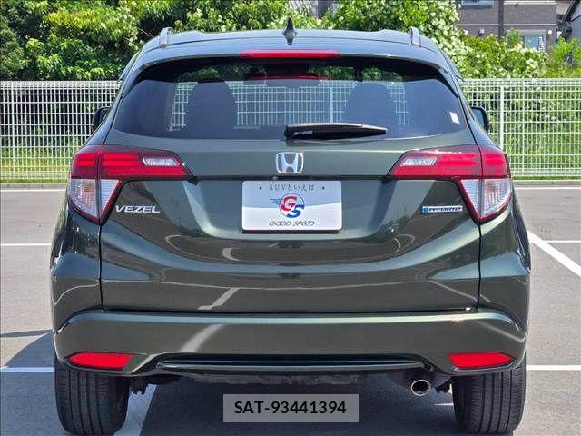 Honda VEZEL 2015-08 8338368-15