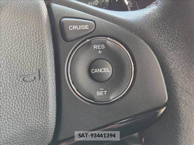 Honda VEZEL 2015-08 8338368-4