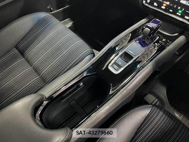 Honda VEZEL 2014-12 8338367-8