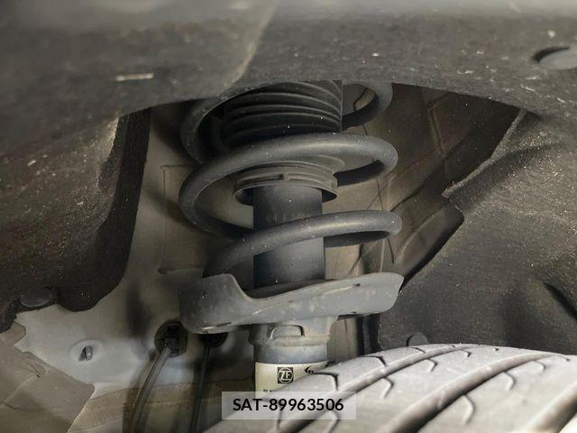 Honda VEZEL 2016-11 8338370-18