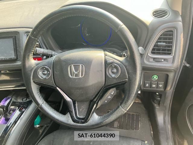 Honda VEZEL 2014-06 8338375-9