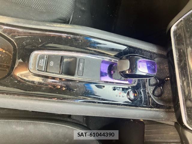 Honda VEZEL 2014-06 8338375-16