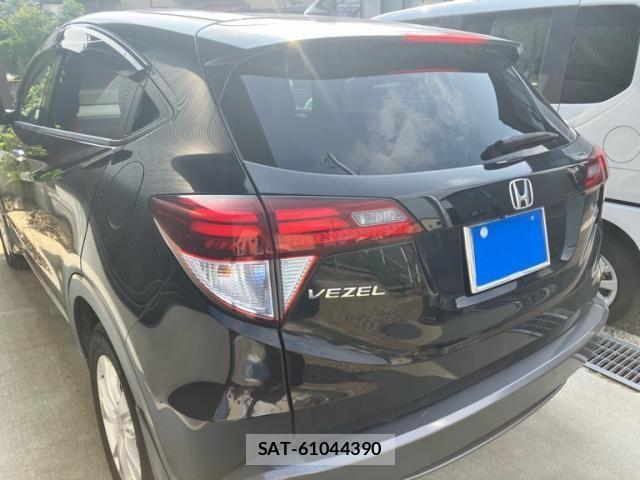 Honda VEZEL 2014-06 8338375-3
