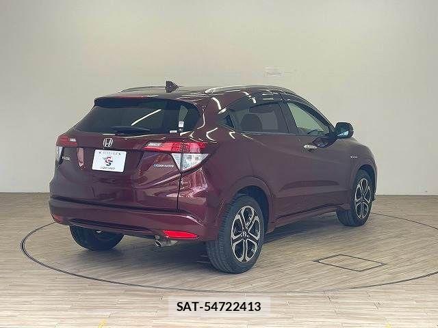 Honda VEZEL 2014-03 8338369-16