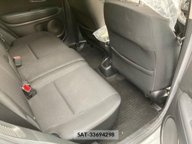 Honda VEZEL 2014-04 8338372-9