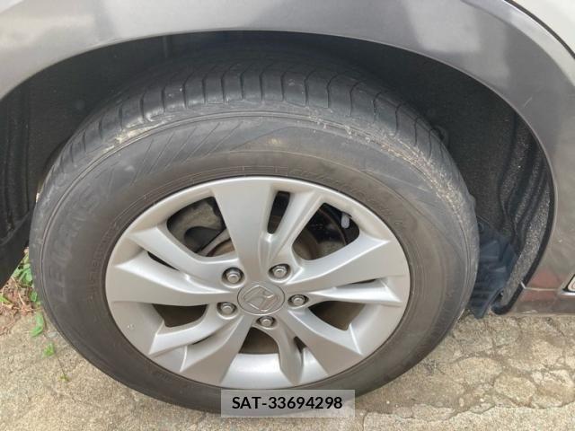 Honda VEZEL 2014-04 8338372-3