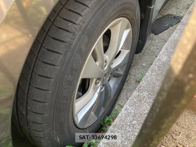 Honda VEZEL 2014-04 8338372-5