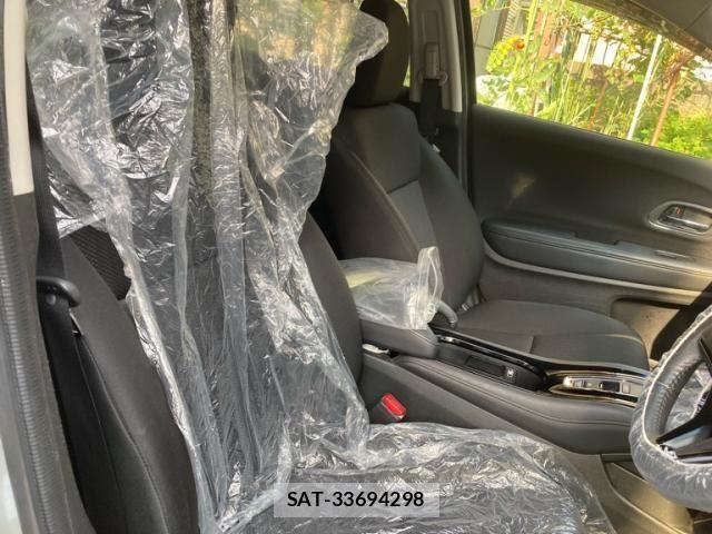 Honda VEZEL 2014-04 8338372-6