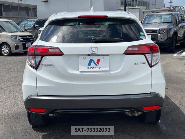 Honda VEZEL 2014-04 8355850-14