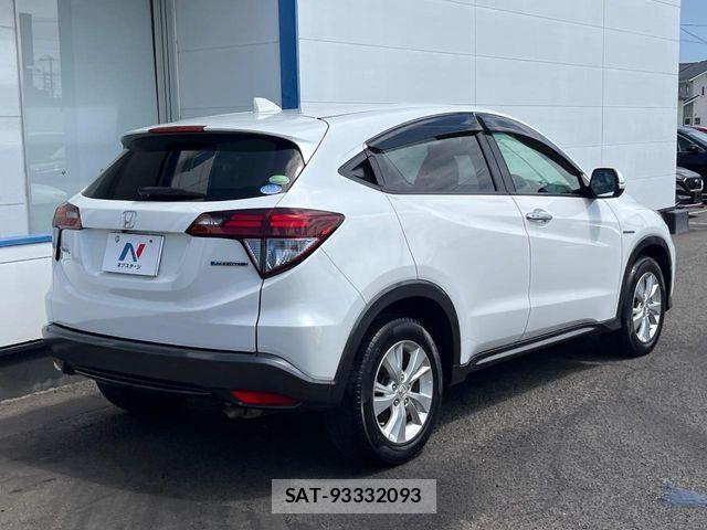 Honda VEZEL 2014-04 8355850-16