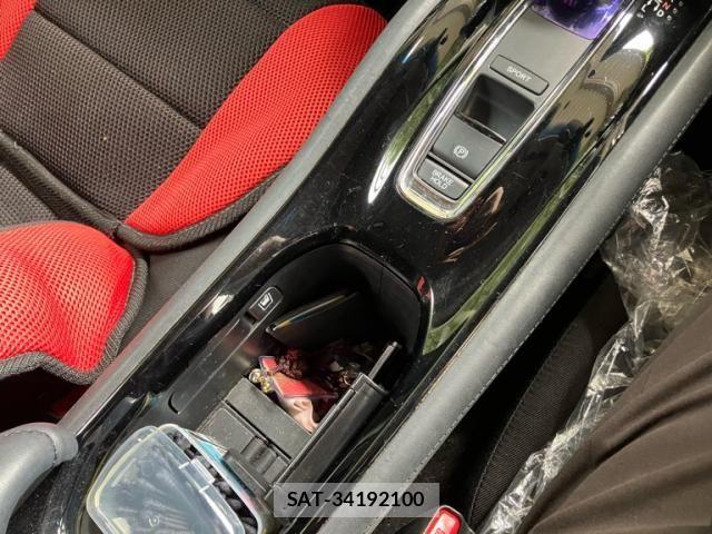 Honda VEZEL 2014-05 8355851-21