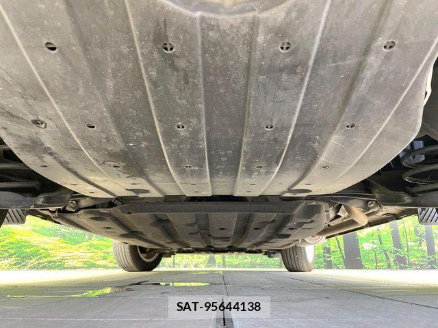 Honda VEZEL 2015-08 8355848-18