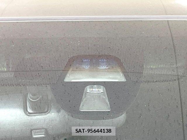 Honda VEZEL 2015-08 8355848-2