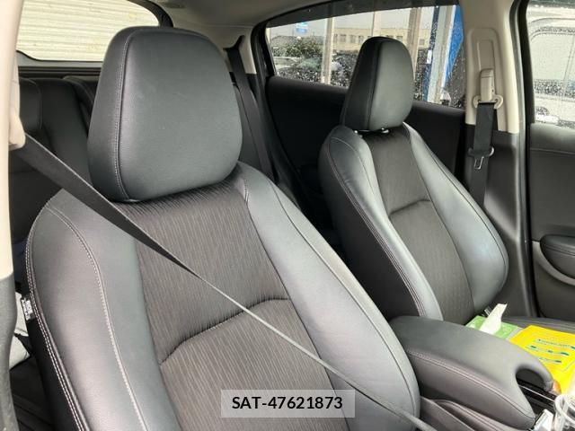 Honda VEZEL 2018-05 8355846-10