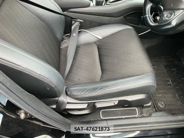 Honda VEZEL 2018-05 8355846-11