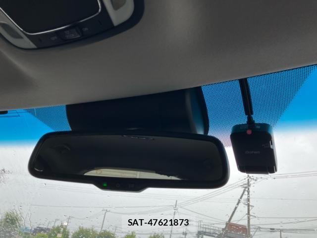 Honda VEZEL 2018-05 8355846-18