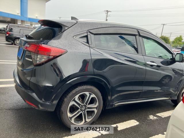 Honda VEZEL 2018-05 8355846-3