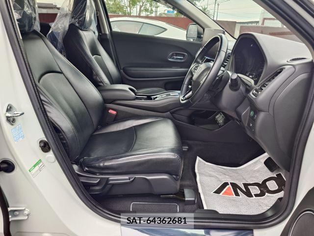 Honda VEZEL 2018-03 8369587-9