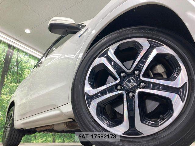 Honda VEZEL 2015-12 8369594-12