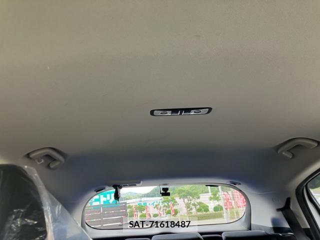 Honda VEZEL 2014-03 8369593-24