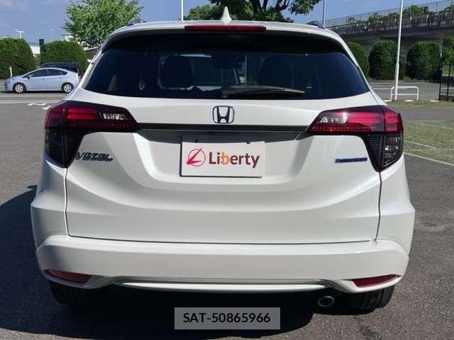 Honda VEZEL 2019-05 8369582-9