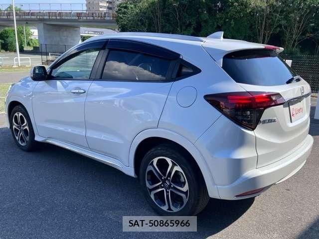 Honda VEZEL 2019-05 8369582-10