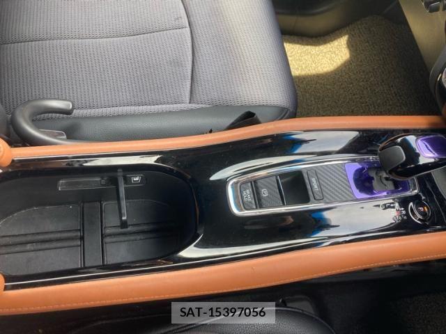 Honda VEZEL 2015-09 8369595-18