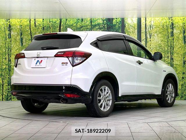 Honda VEZEL 2017-11 8369588-16