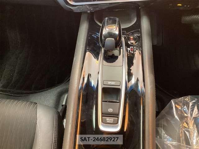 Honda VEZEL 2018-11 8369585-10