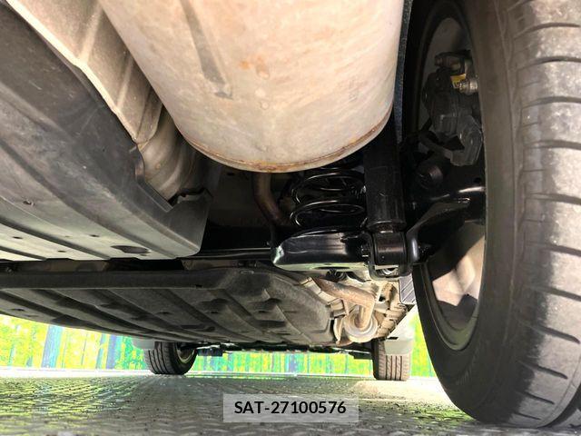 Honda VEZEL 2014-06 8369591-19